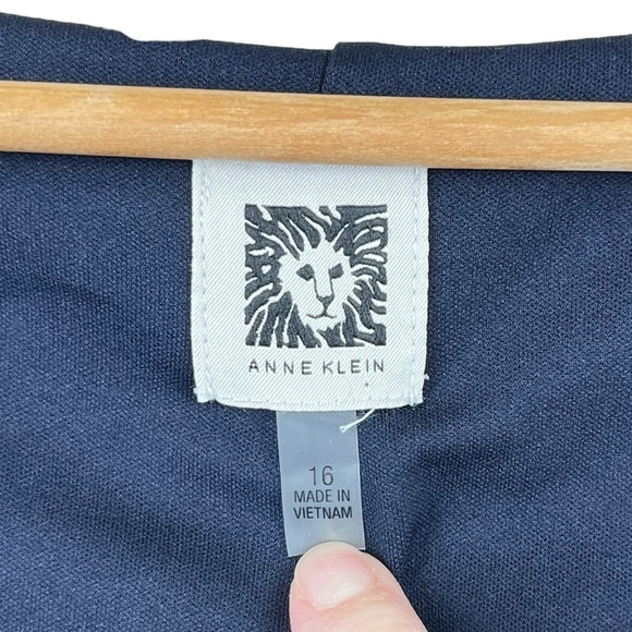 Anne Klein Black & White Floral Patterned Stretchy Dress with Side Ruching Sz 16 - Picture 8 of 11